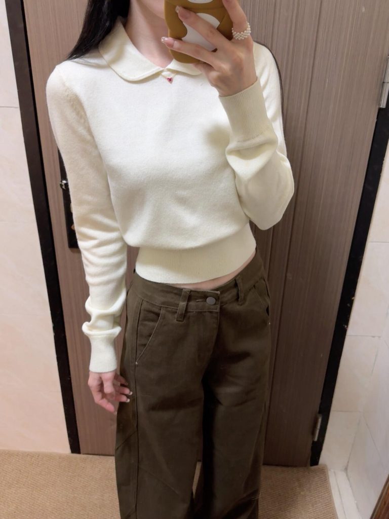 White Doll Collar Long Sleeve Knit Sweater for Women